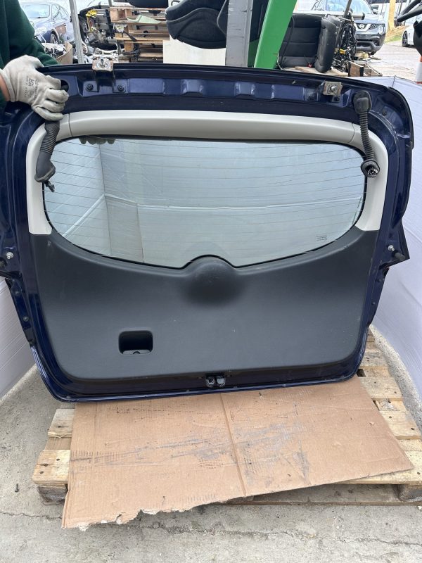 Nissan - Image 2