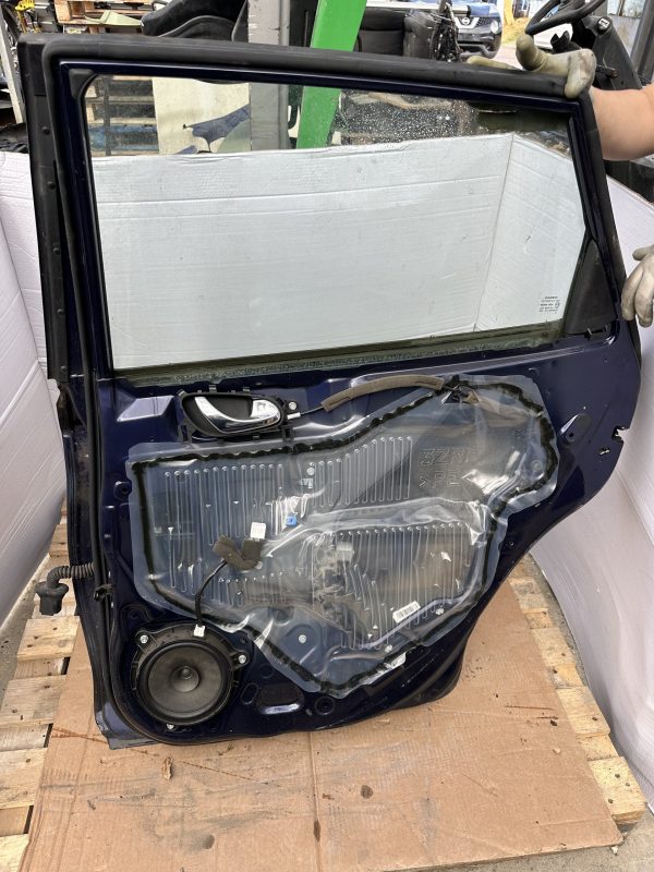 Nissan Pulsar 2016 Rear Driver Side Door O/S/R Blue - Image 3
