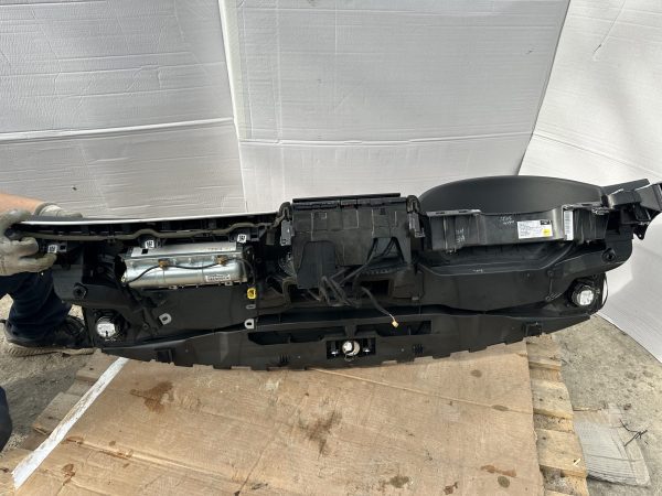AUDI A4 CONVERTIBLE 8H DASHBOARD 2009 RIGHT HAND DRIVE - Image 2