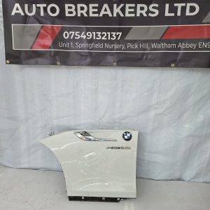 Bmw z4 passenger Side wing 2014 White