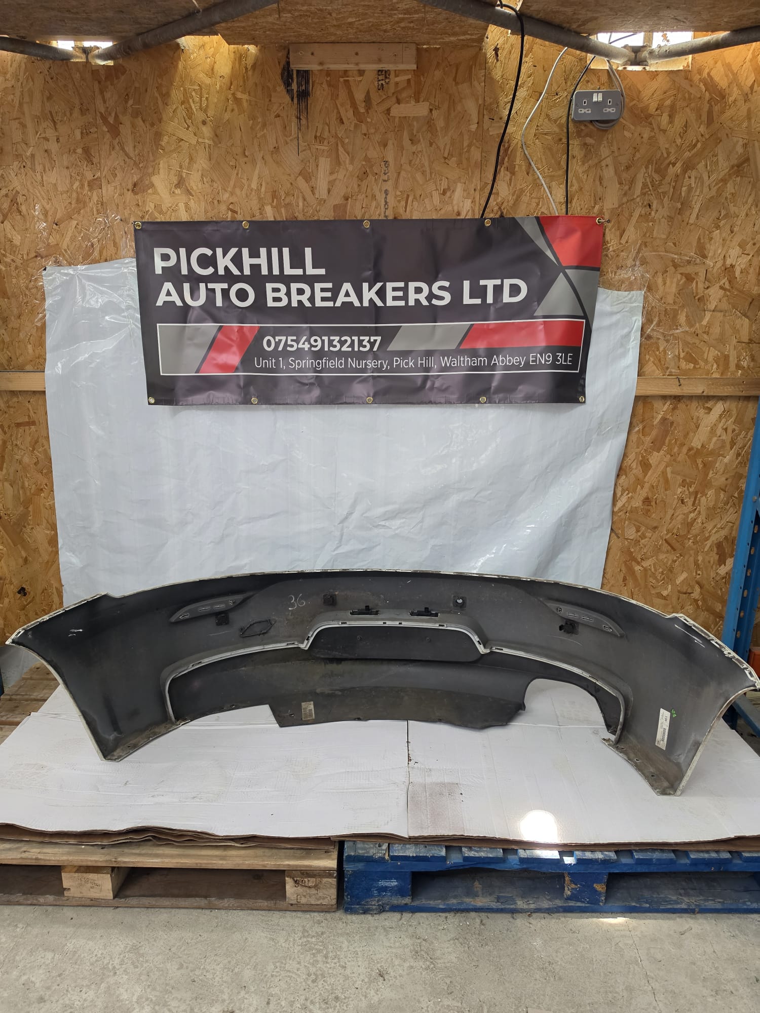 BMW Z4 Rear Bumper White 2014 - Image 2