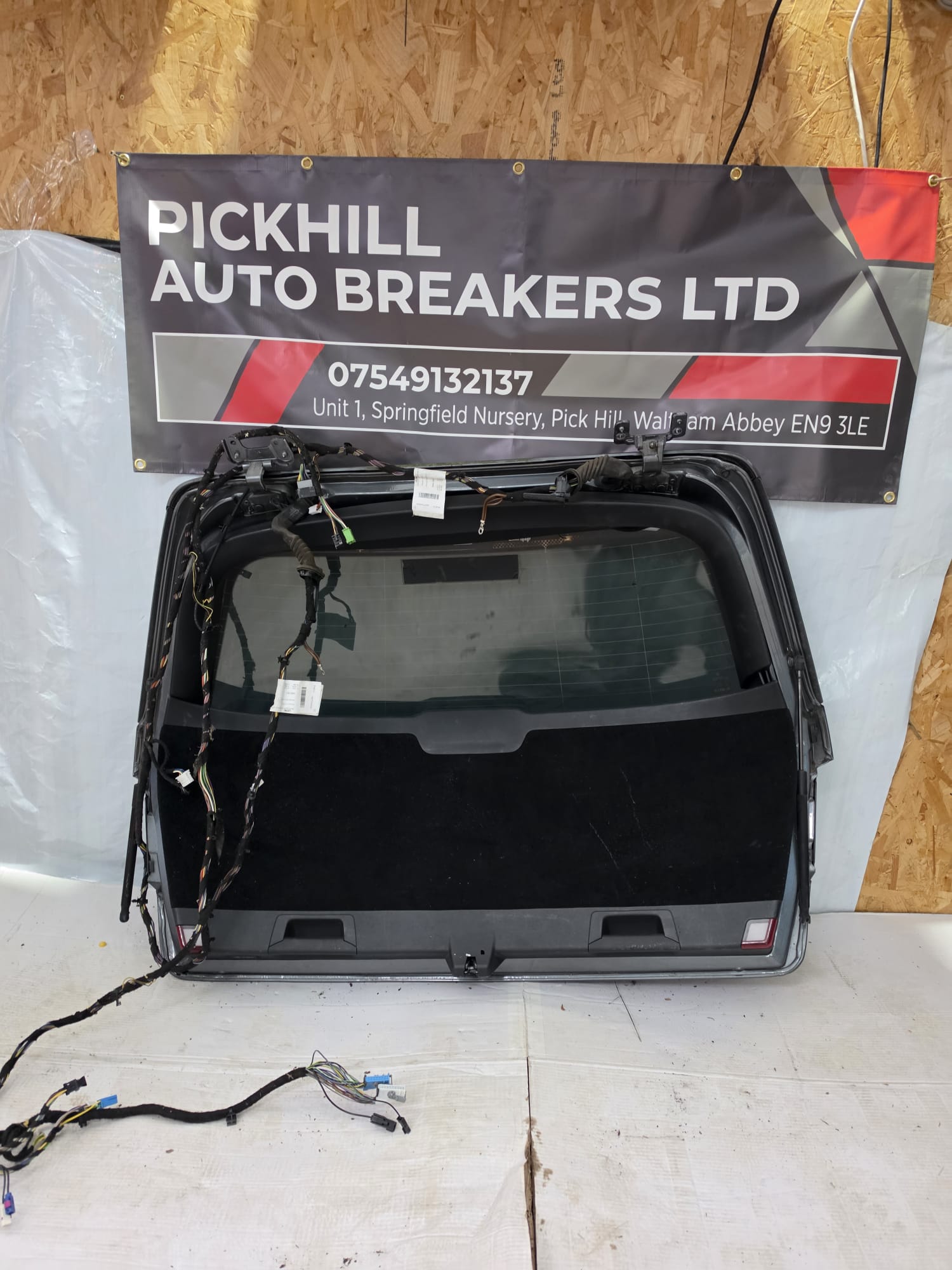 Mercedes E Class Estate Rear Tail Gate Met/Grey 2015 - Image 2