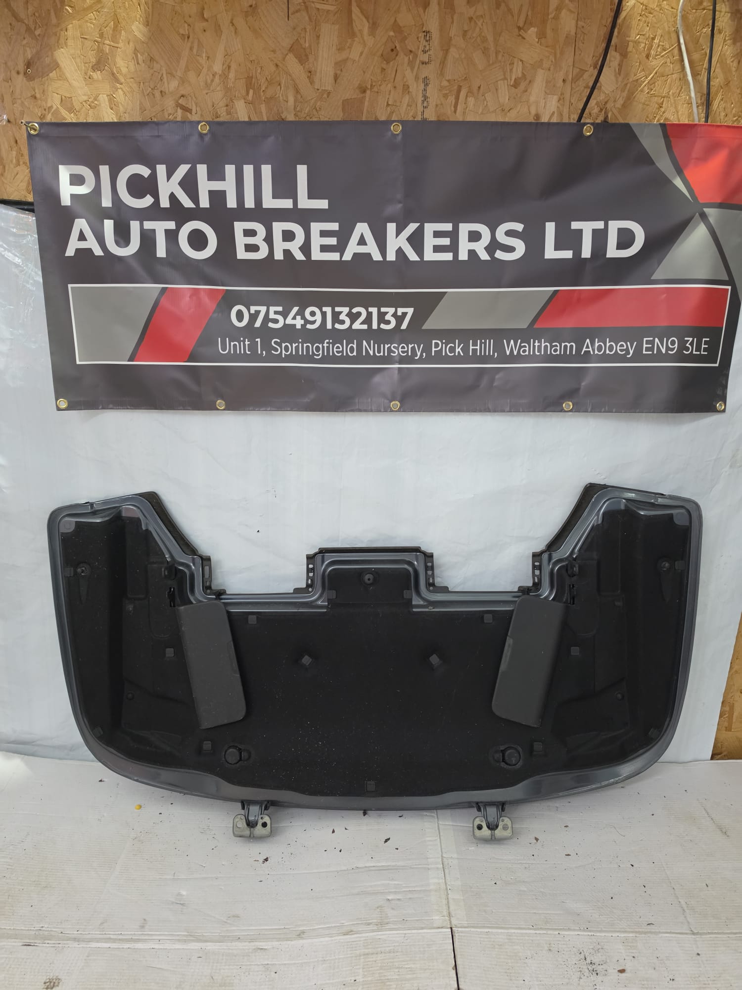 AUDI A4 B6 CABRIOLET ROOF BOOTLID CONVERTIBLE HOOD STORAGE COVER IN BLACK 2010 - Image 2