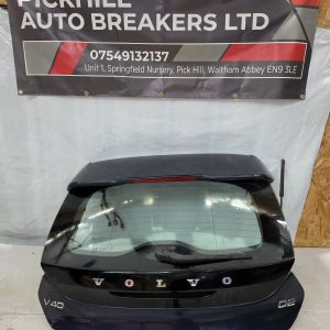 Volvo v40 5 Door Hatch Back tailgate Dark Blue 2016