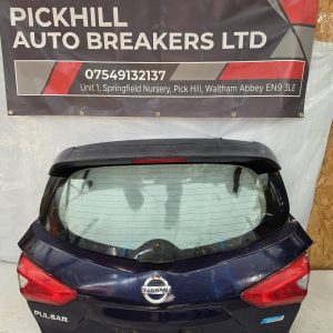 Nissan pulsar 2016 tailgate