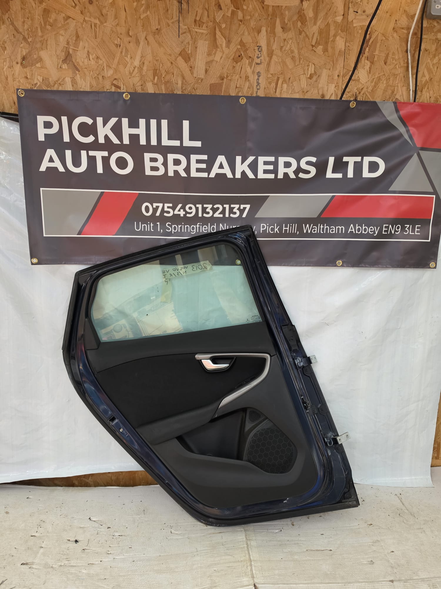 VOLVO V40 D3 N/S/R PASSENGER NEAR SIDE REAR DOOR 2016-2019 - Image 2