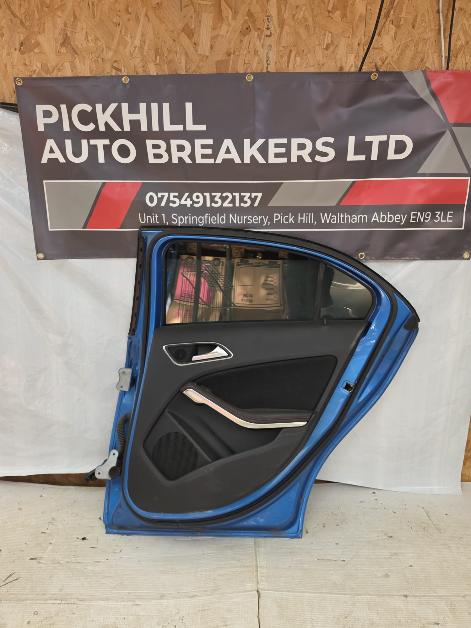 MERCEDES A CLASS W176 COMPLETE DOOR REAR DRIVER RIGHT SIDE 2016 - Image 2