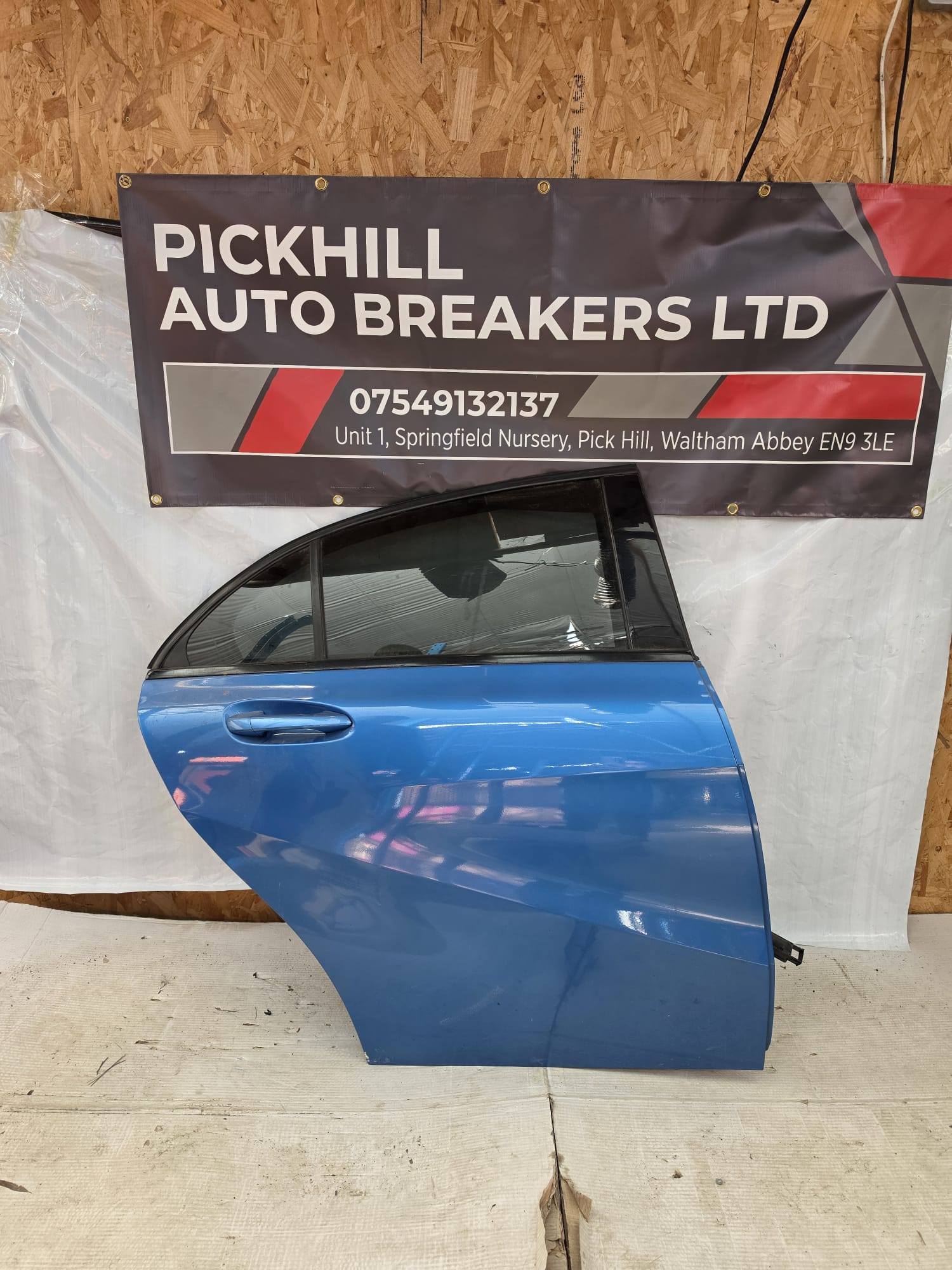 MERCEDES A CLASS W176 COMPLETE DOOR REAR DRIVER RIGHT SIDE 2016