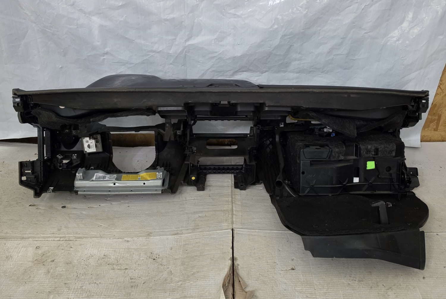 MERCEDES E CLASS ESTATE 2015 2013 FRONT DASHBOARD DASH TRIM PANEL COVER - Image 2