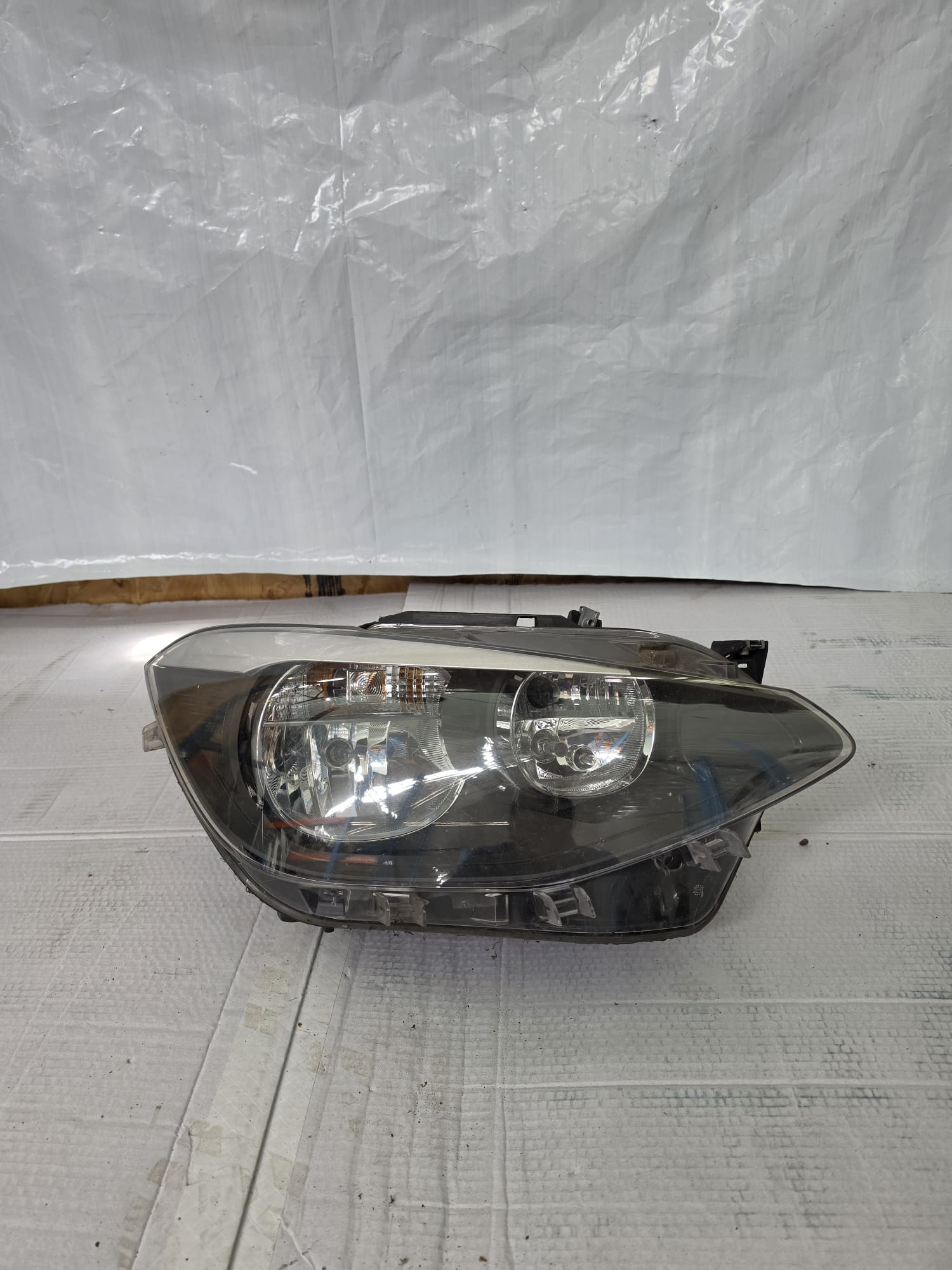 BMW 1 SERIES F20 F21 DRIVER RIGHT SIDE HALOGEN HEADLIGHT 2011-2015