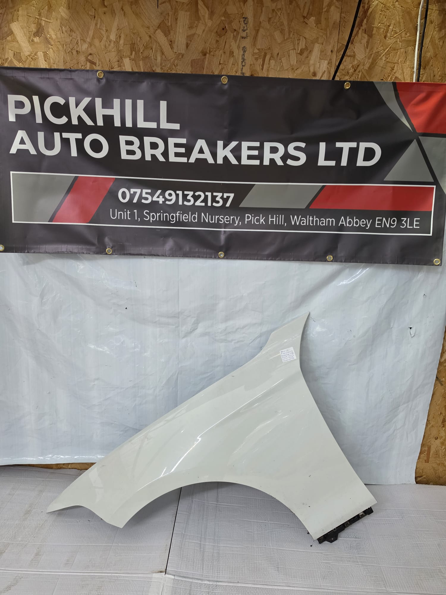 2011-2014 BMW 1 Series F20 Front Left Passenger Wing 300 White