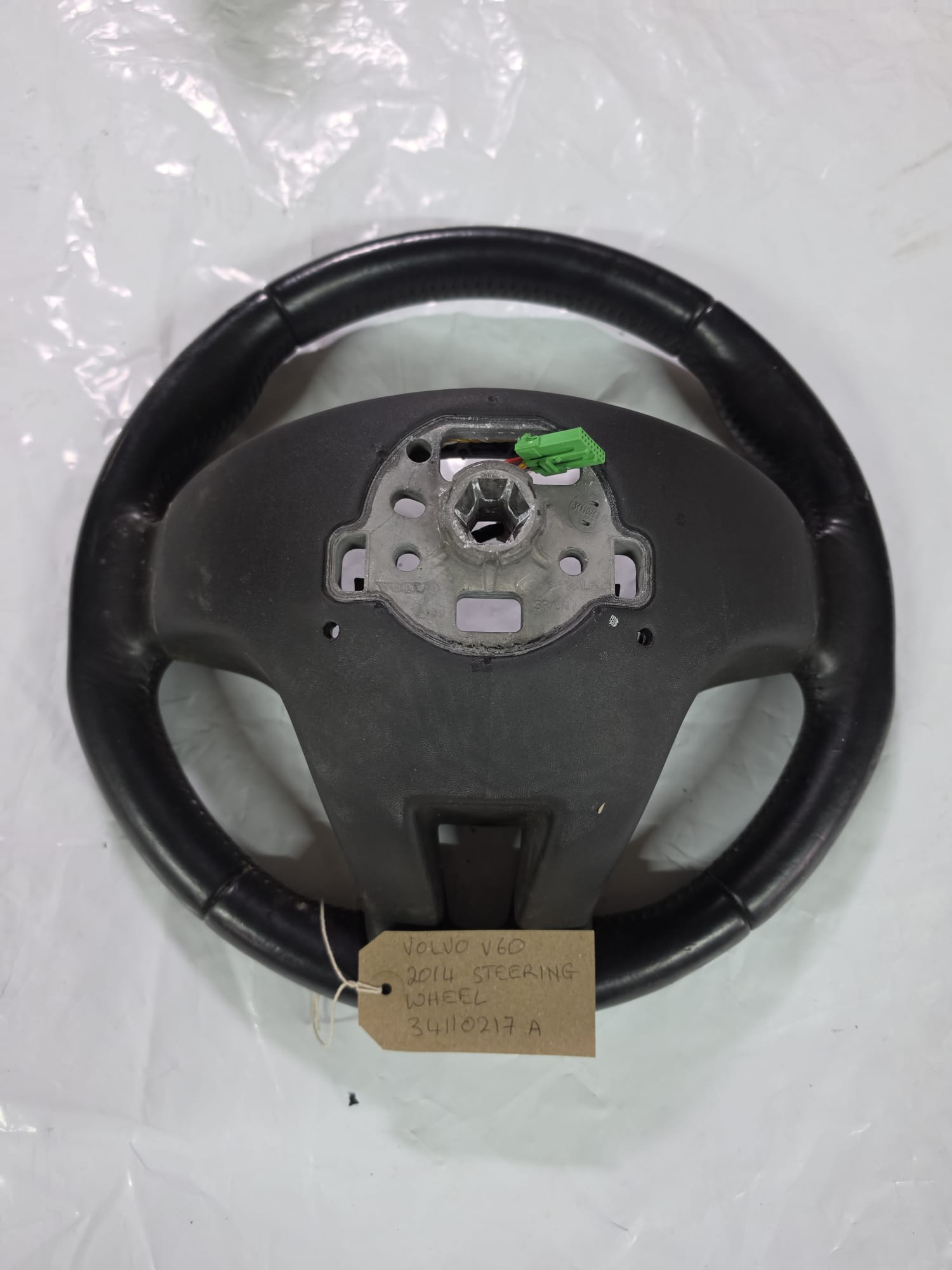 VOLVO V60 2014 MULTI-FUNCTION STEERING WHEEL 34110217A - Image 3