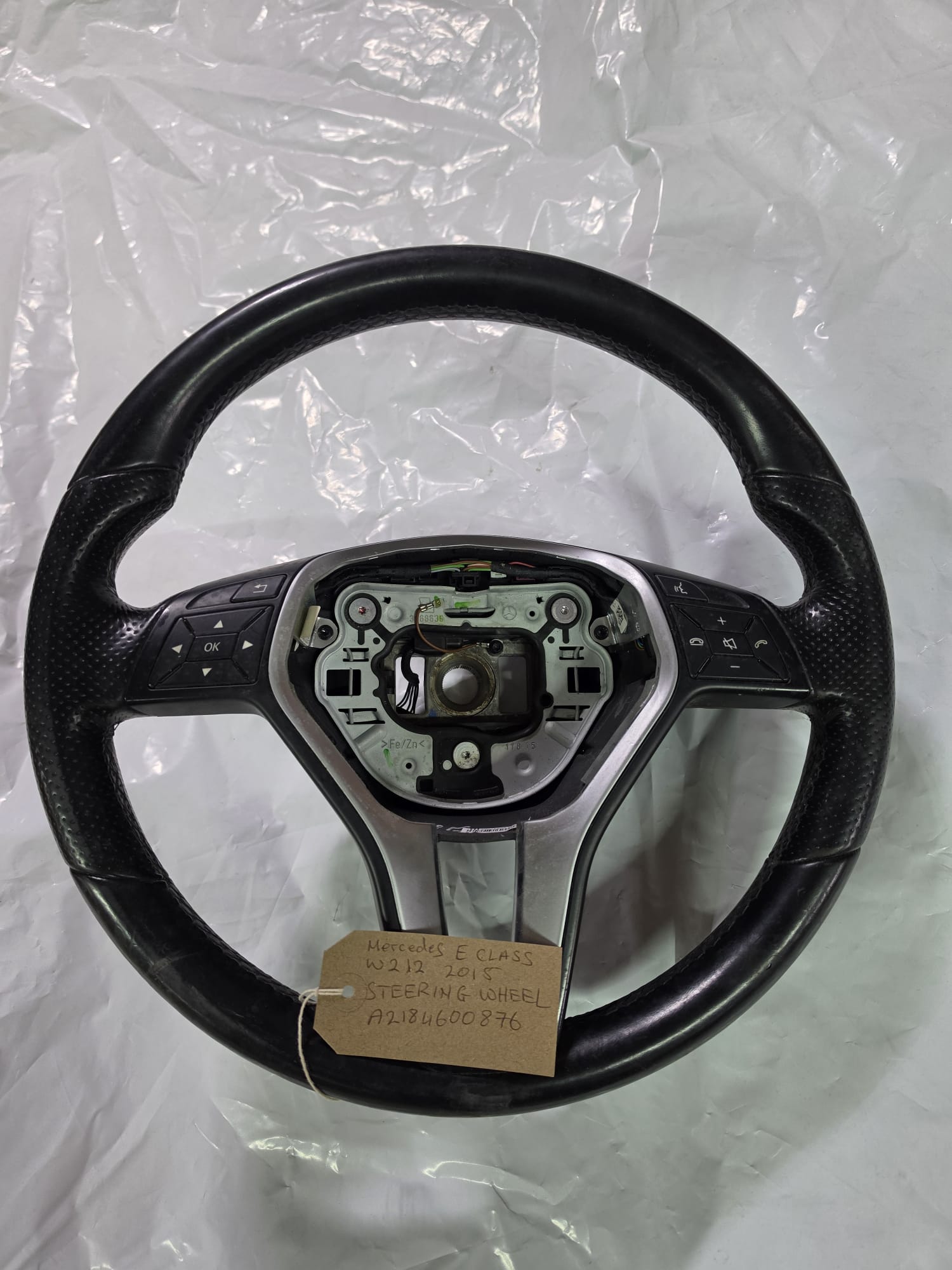 MERCEDES E CLASS 2015 W212 STEERING WHEEL A2184600876
