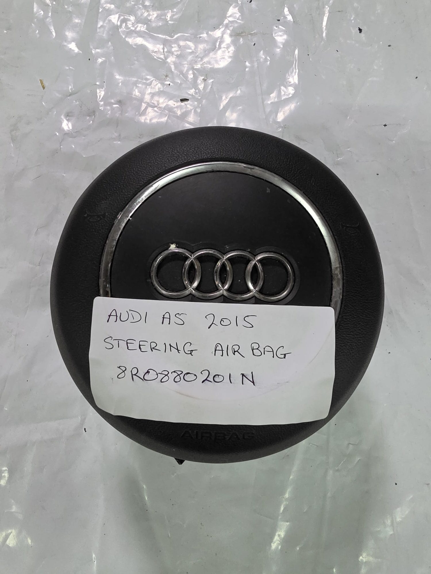 AUDI A5 STEERING WHEEL AIRBAG 8R0880201N