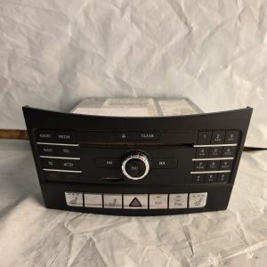 MERCEDES-BENZ E class 212 Series Stereo Radio CD Player A2189005607