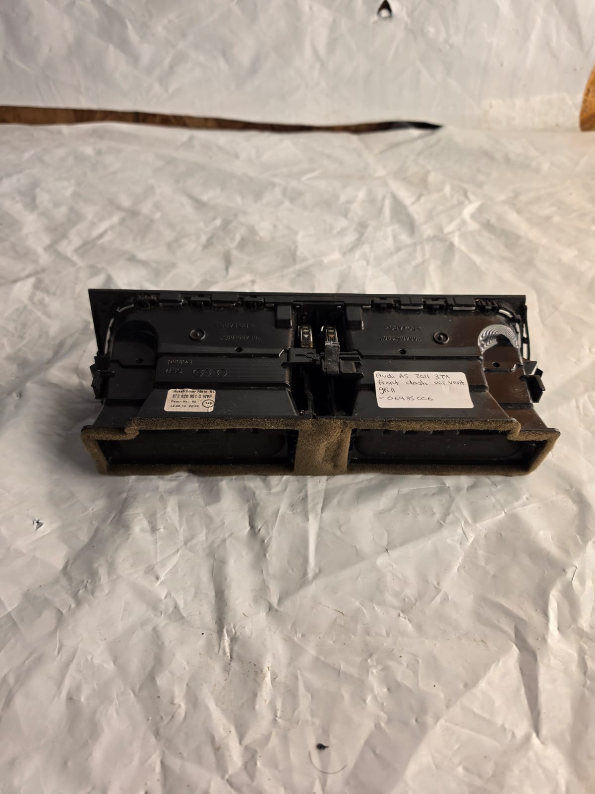 AUDI A5 2011 DASHBOARD CENTRE AIR VENTS 06485006 - Image 3