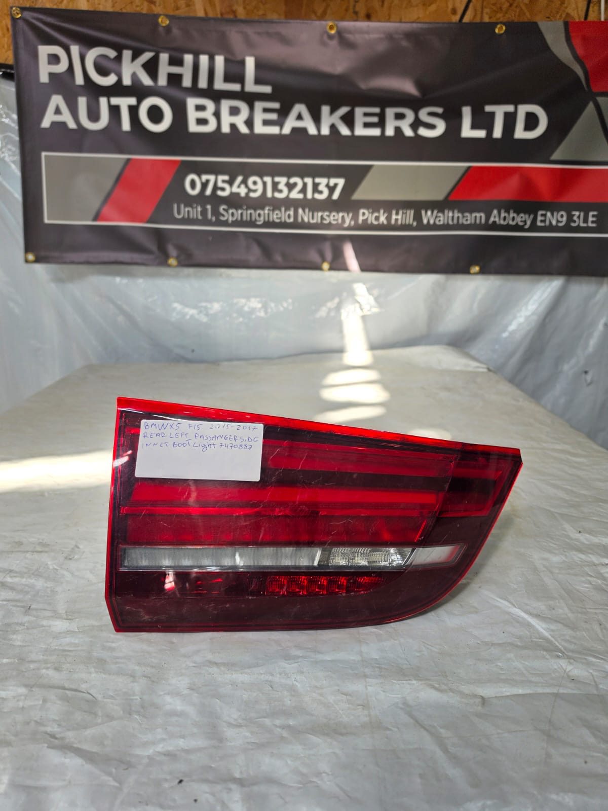 BMW X5 F15 2015-2017 REAR LEFT PASSENGER SIDE INNET BOOT LIGHT 7470887