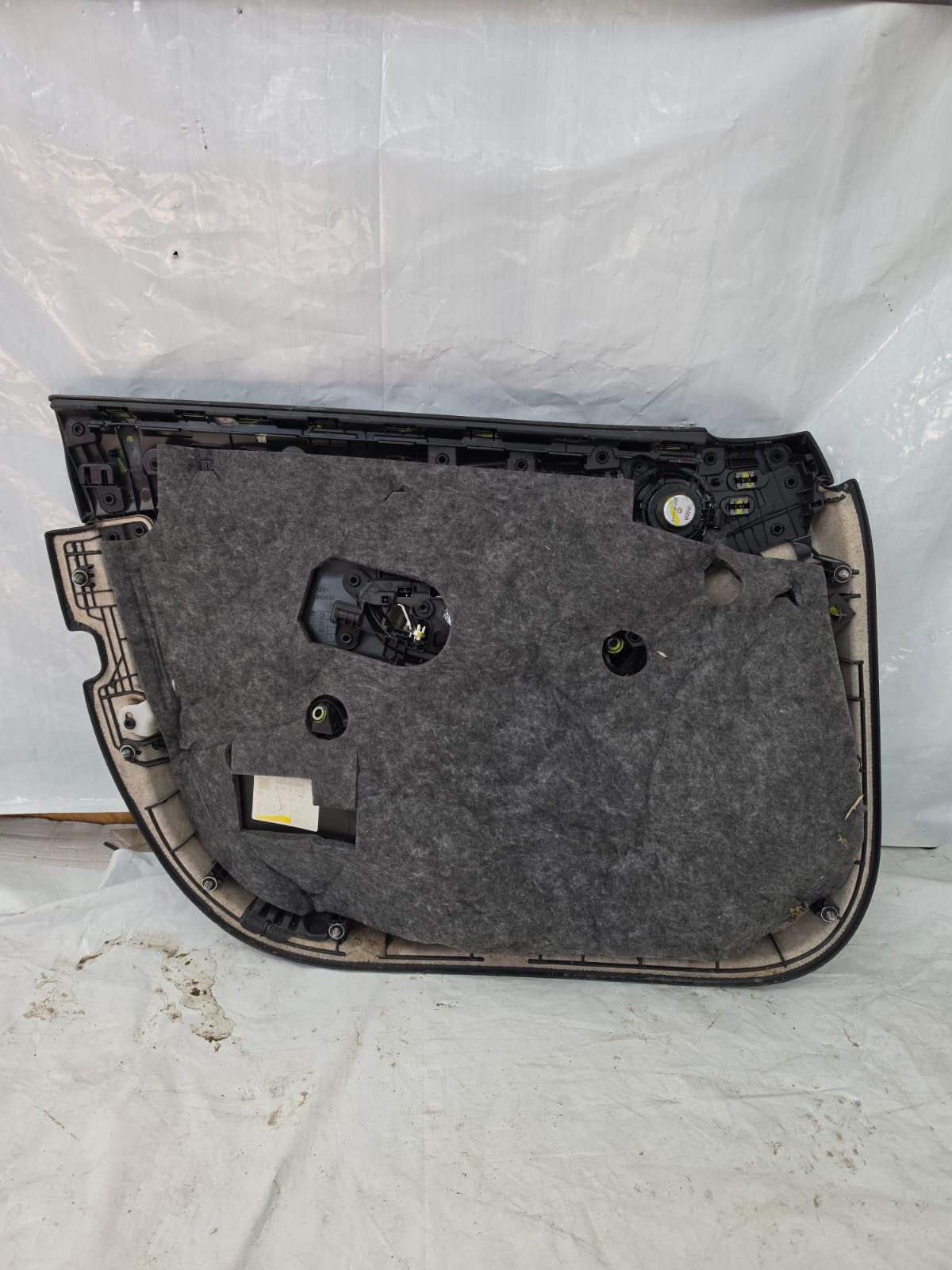 MERCEDES C CLASS W205 RIGHT SIDE FRONT DOOR CARD 2015-2019 - Image 2