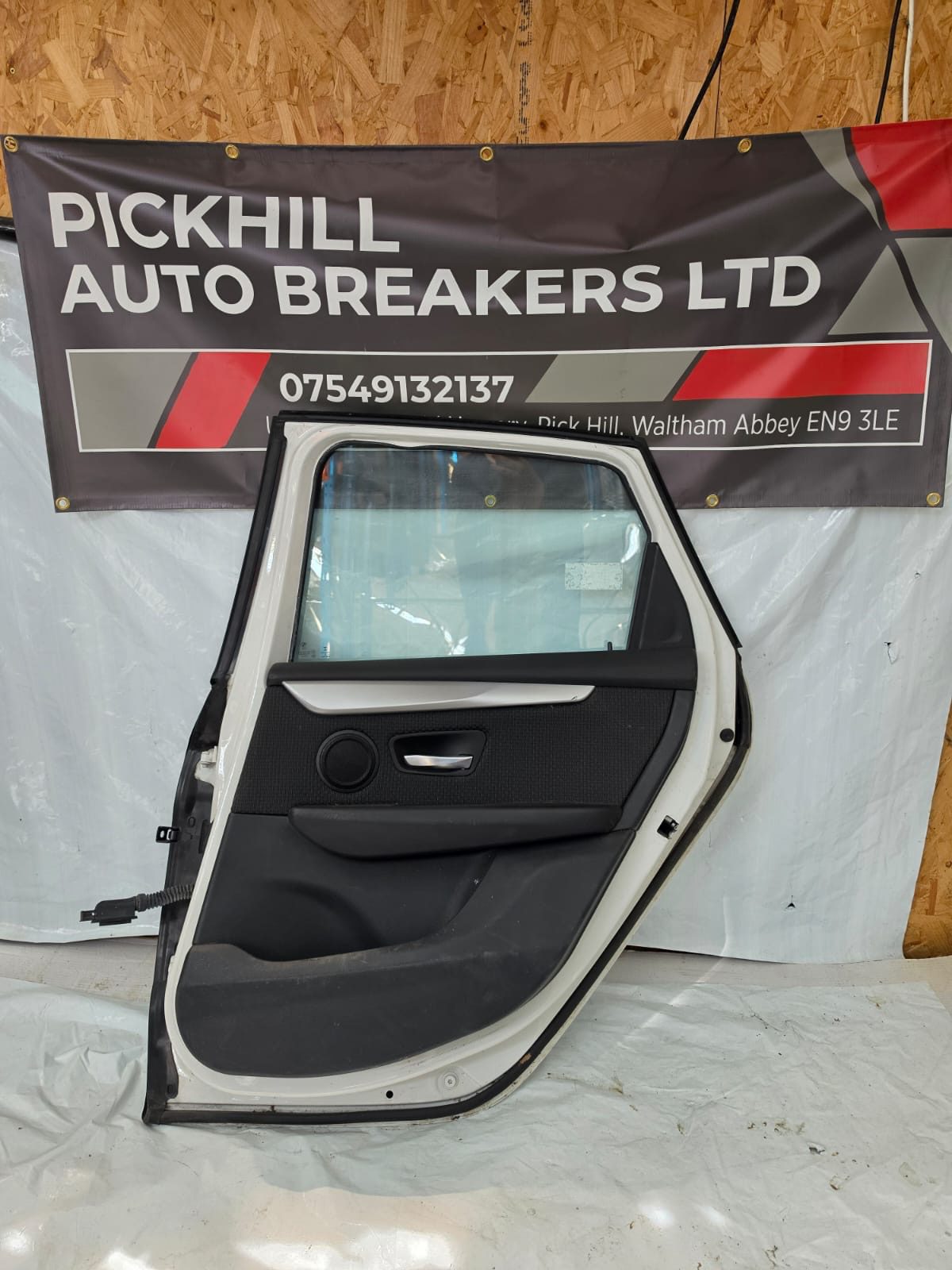 *BMW 2 SERIES F45 GRAND TOURER REAR DRIVER DOOR WHITE 2015-2018 - Image 2