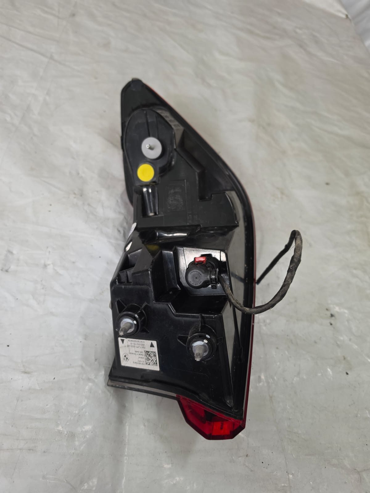 BMW 3 SERIES G20 G21 2019-2023 REAR OUTER TAIL LIGHT LEFT SIDE H3742044912 - Image 2