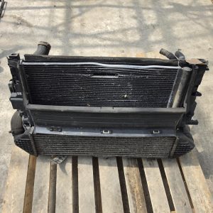 VOLVO V40 D2 2.0 DIESEL COMPLETE RADIATION PACK GENUINE 1.6L 2015 31319165