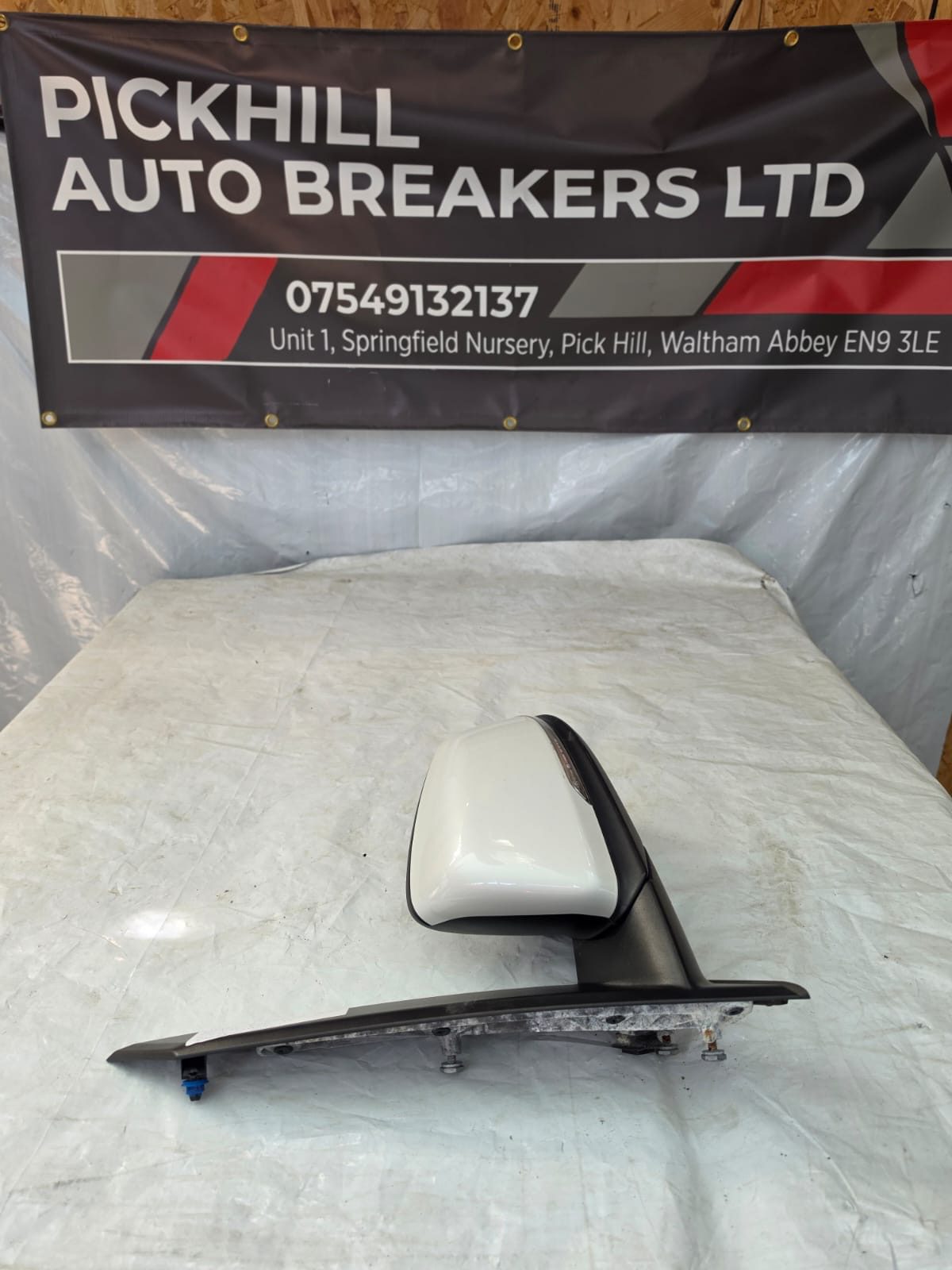 BMW 2 SERIES GRAN TOURER F46 PASSENGER SIDE MIRROR 2015-2021 - Image 3