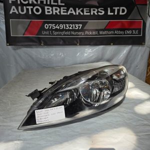 VOLVO V40 MK3 D2 ES 2012-2016 HALOGEN PASSENGER SIDE FRONT HEADLIGHT 31420005