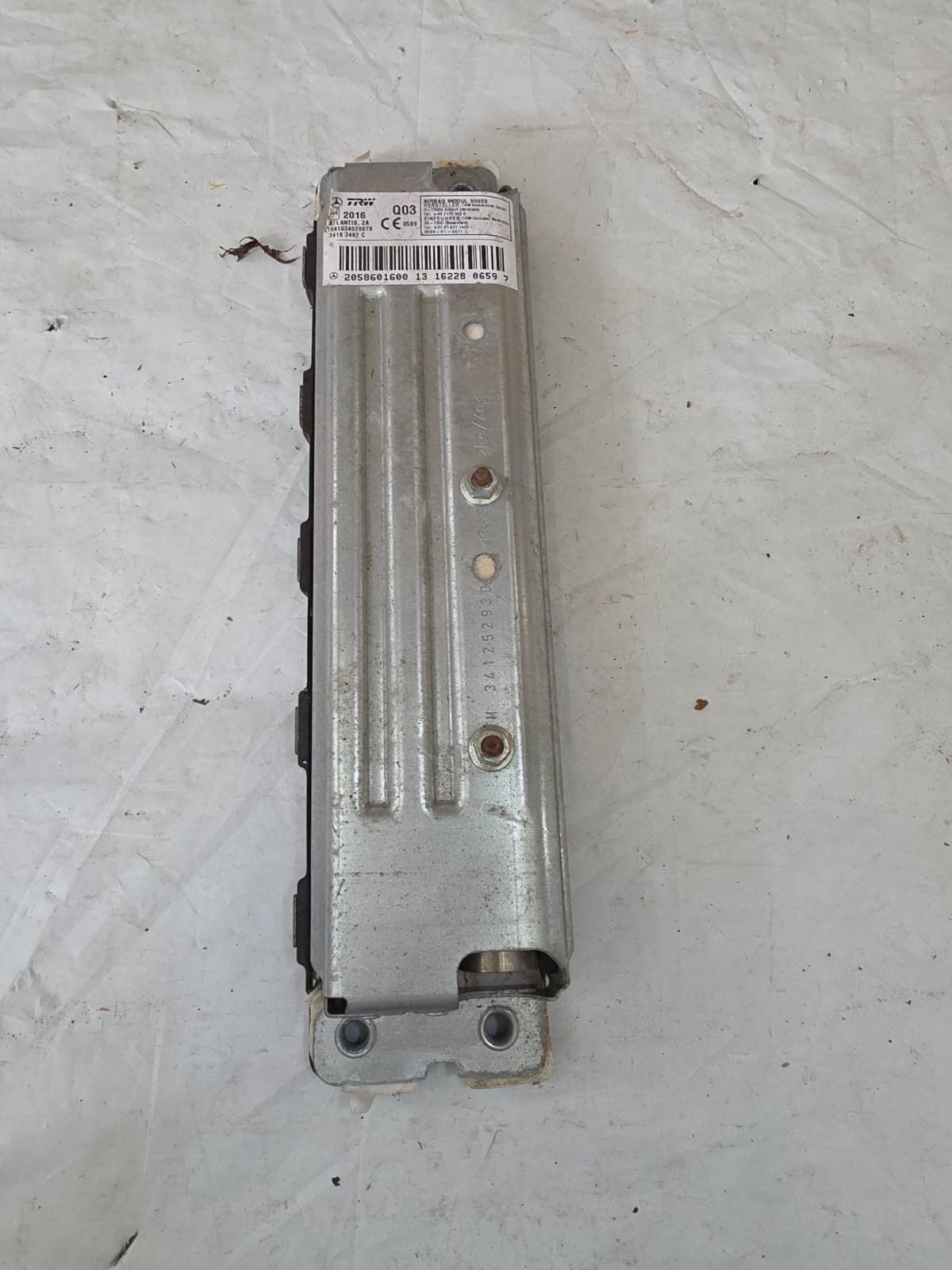 MERCEDES C CLASS W205 KNEE AIRBAG RIGHT DRIVER SIDE 2058601600