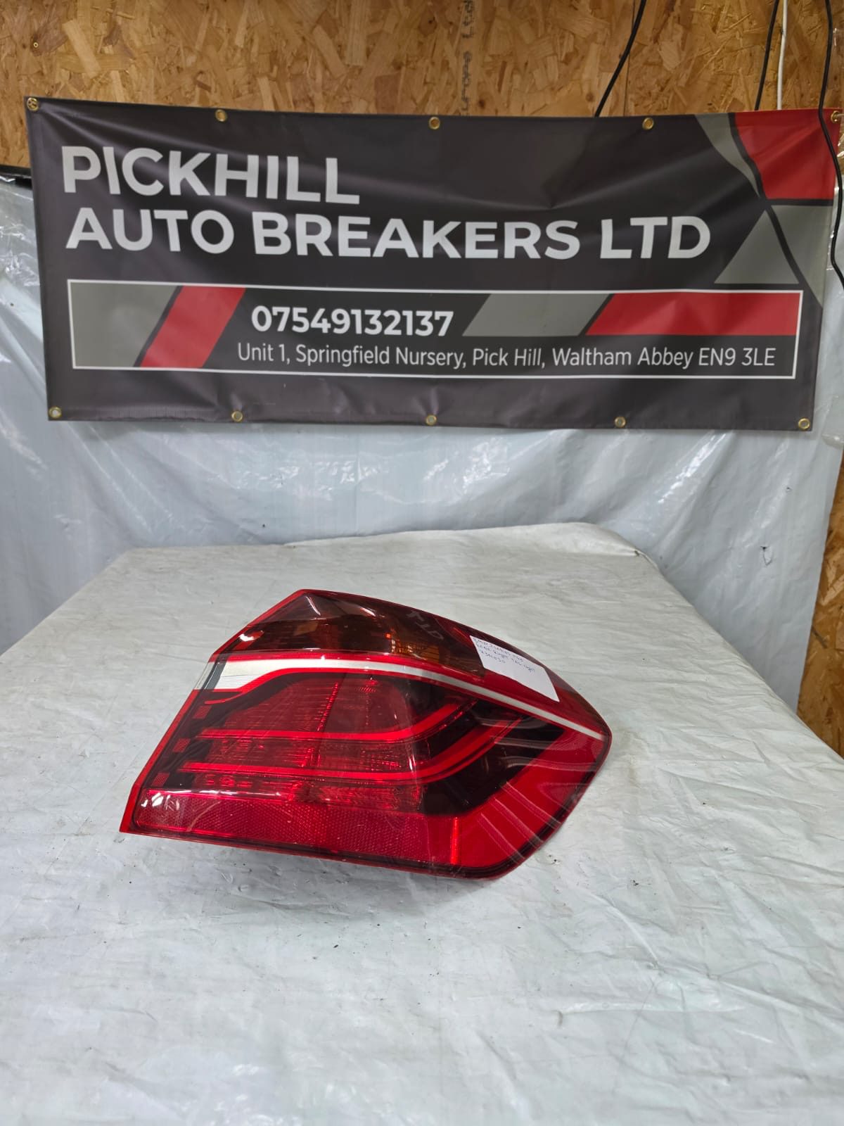 BMW 2 SERIES F45 REAR RIGHT TAIL LIGHT 7311030
