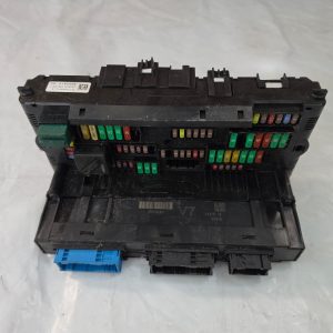BMW 5 SERIES F10 F11 2015 FUSE RELAY BOX 2.0 DIESEL 9252815