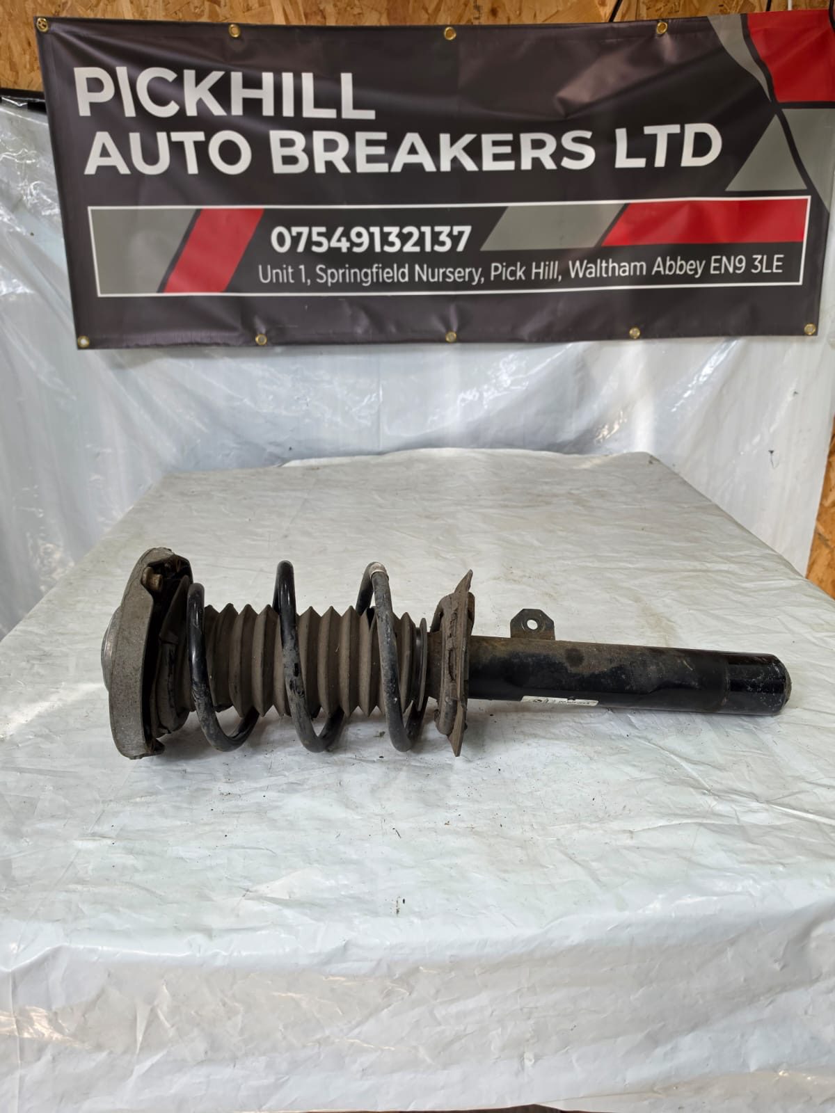 BMW 2 SERIES 220D 2015 LEFT SHOCK ABSORBER 6874461