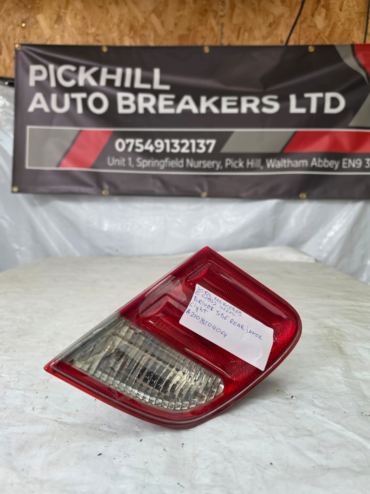 MERCEDES E CLASS W210 2002 DRIVER SIDE REAR INNER LIGHT A2108204064