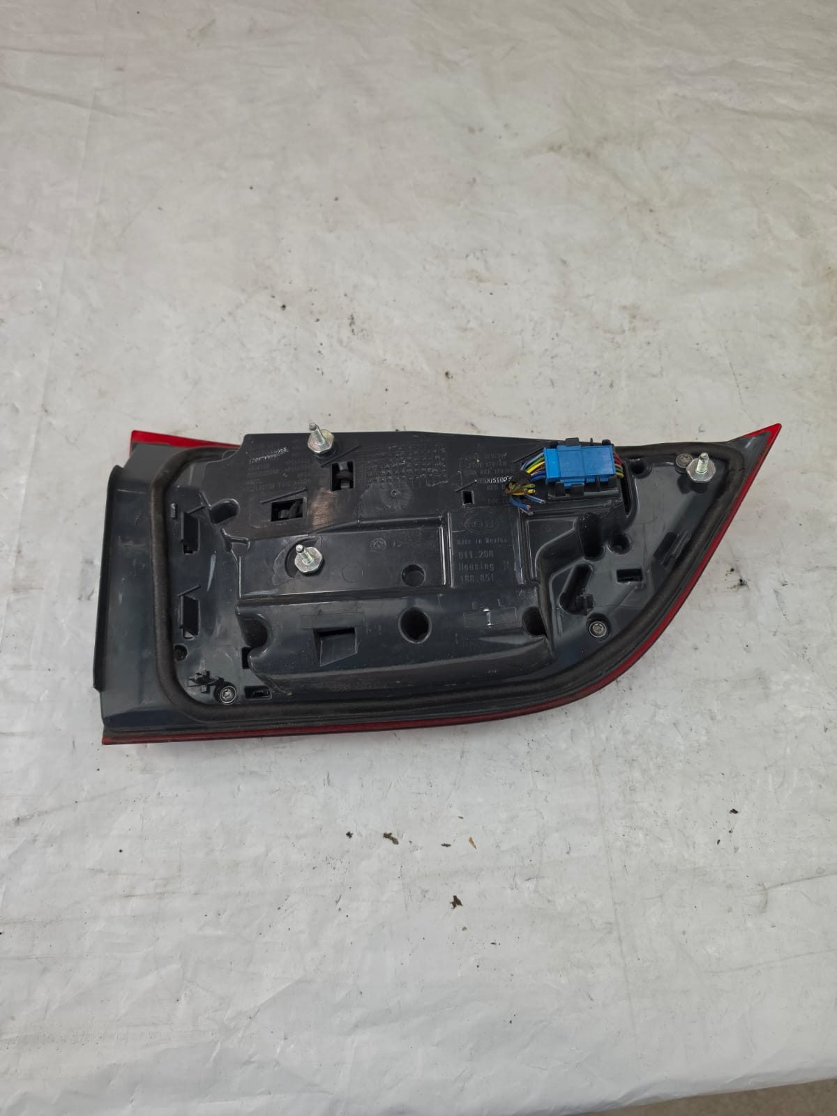 BMW X5 F15 2013-2018 TAIL LIGHT ON TAIL GATE LEFT SIDE 747088801 - Image 3