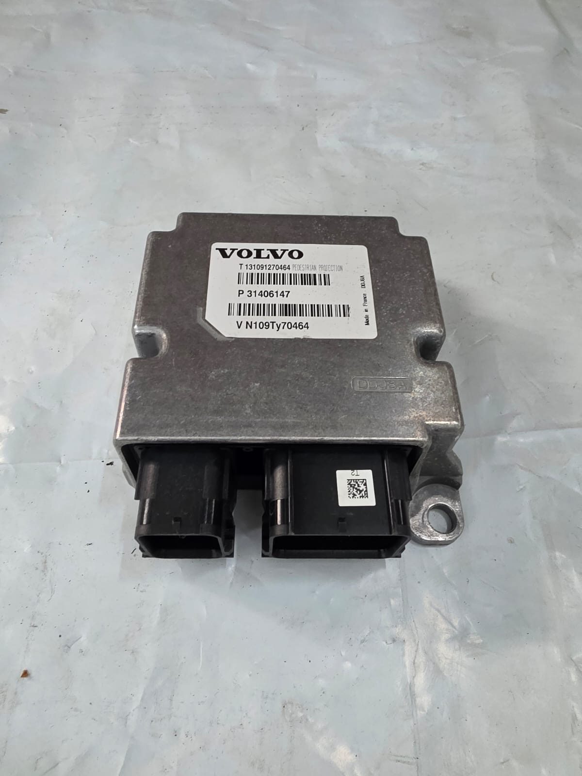 VOLVO V40 MK3 2012-2020 AIRBAG CONTROL ECU MODULE P31406147 / 620757900A