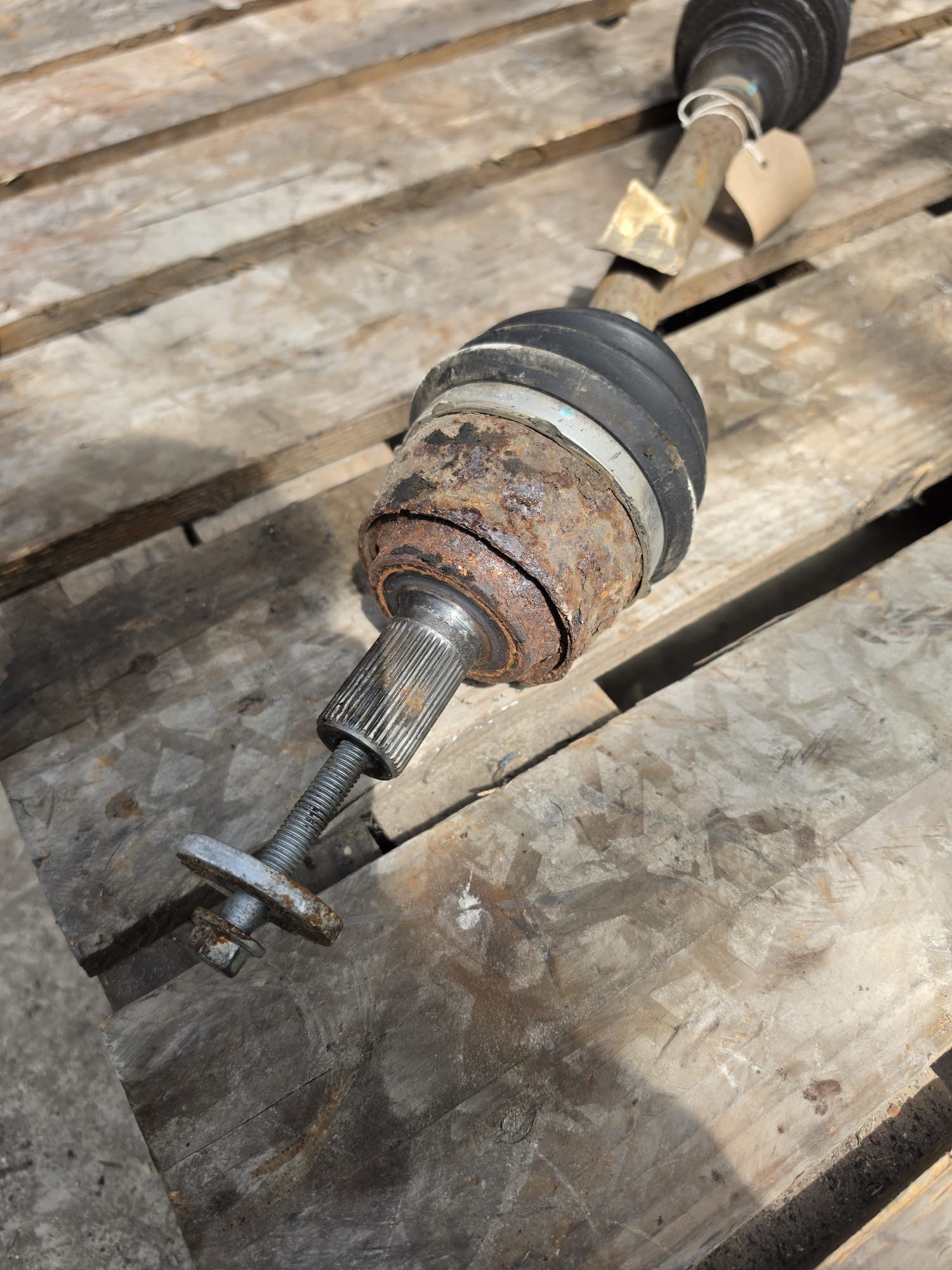 VOLVO V40 FRONT RIGHT DRIVER SIDE DRIVESHAFT P31280678 - Image 3