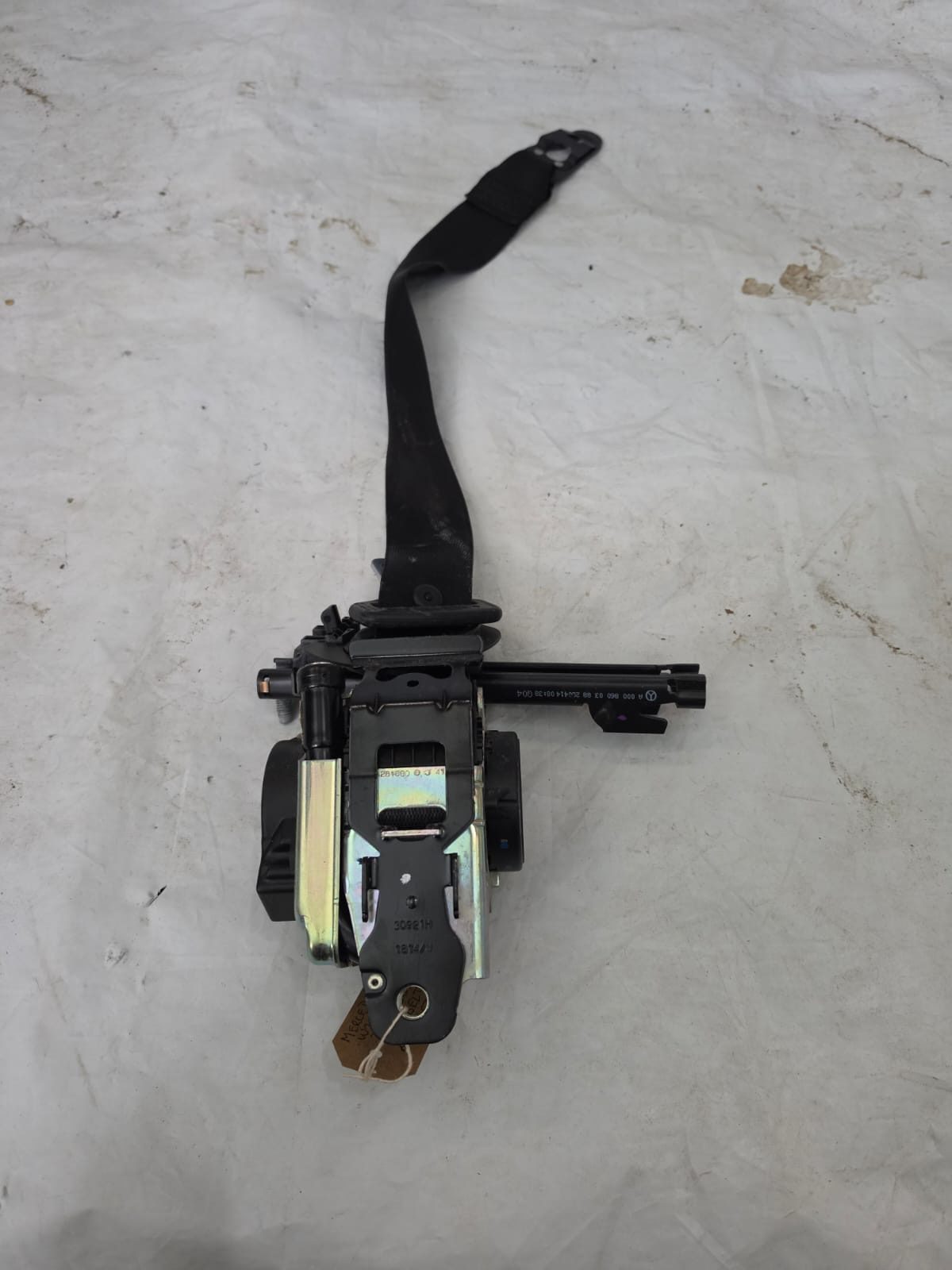 MERCEDES C CLASS W205 2014-2019 DRIVER SIDE FRONT SEAT BELT 622765800