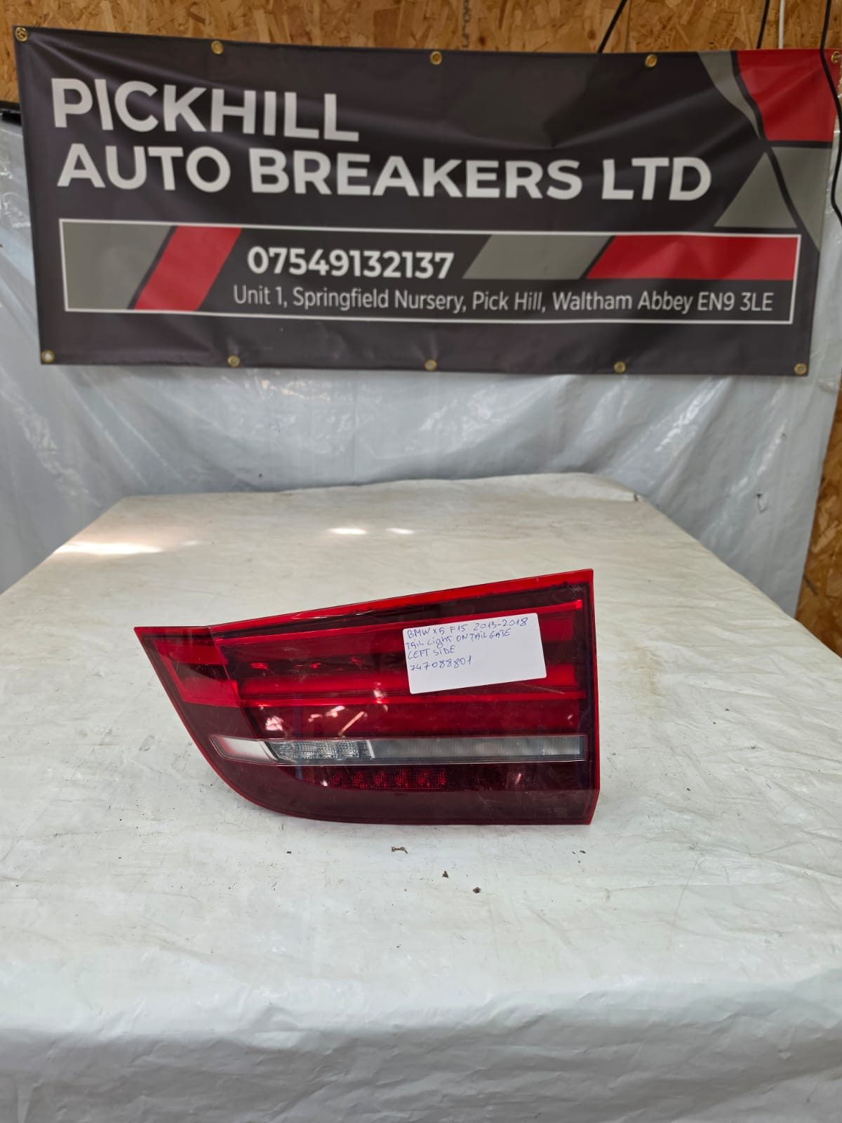 BMW X5 F15 2013-2018 TAIL LIGHT ON TAIL GATE LEFT SIDE 747088801