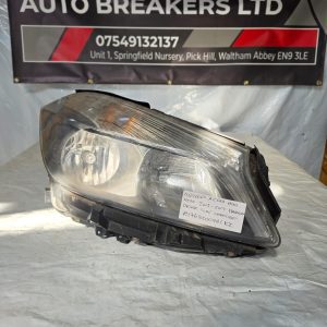 MERCEDES A CLASS A180 W176 2013-2019 HALOGEN DRIVERS SIDE HEADLIGHT A1768200461KZ
