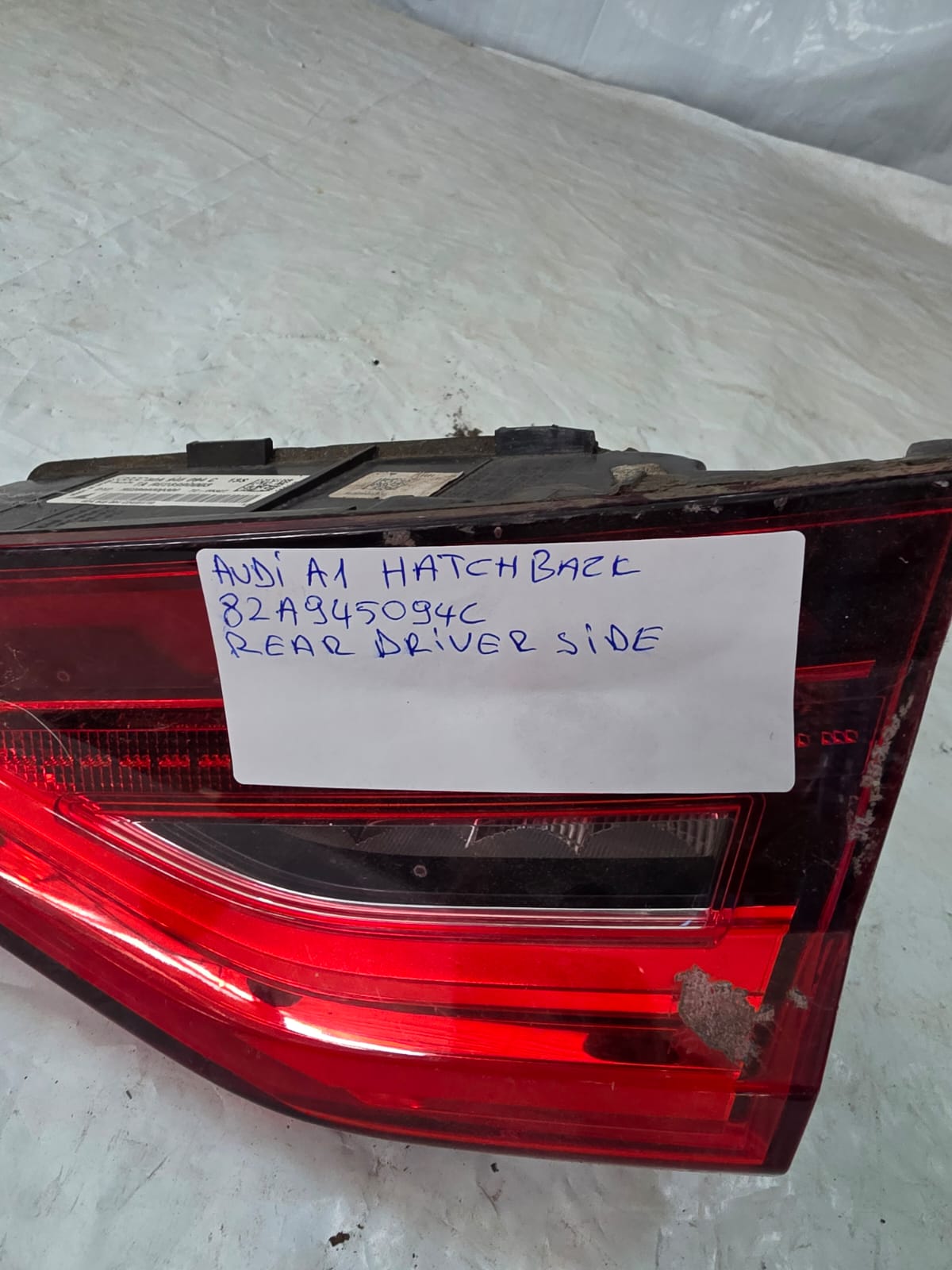 AUDI A1 HATCHBACK 2018-2026 REAR DRIVER SIDE INNER TAIL LIGHT 82A945094C - Image 2