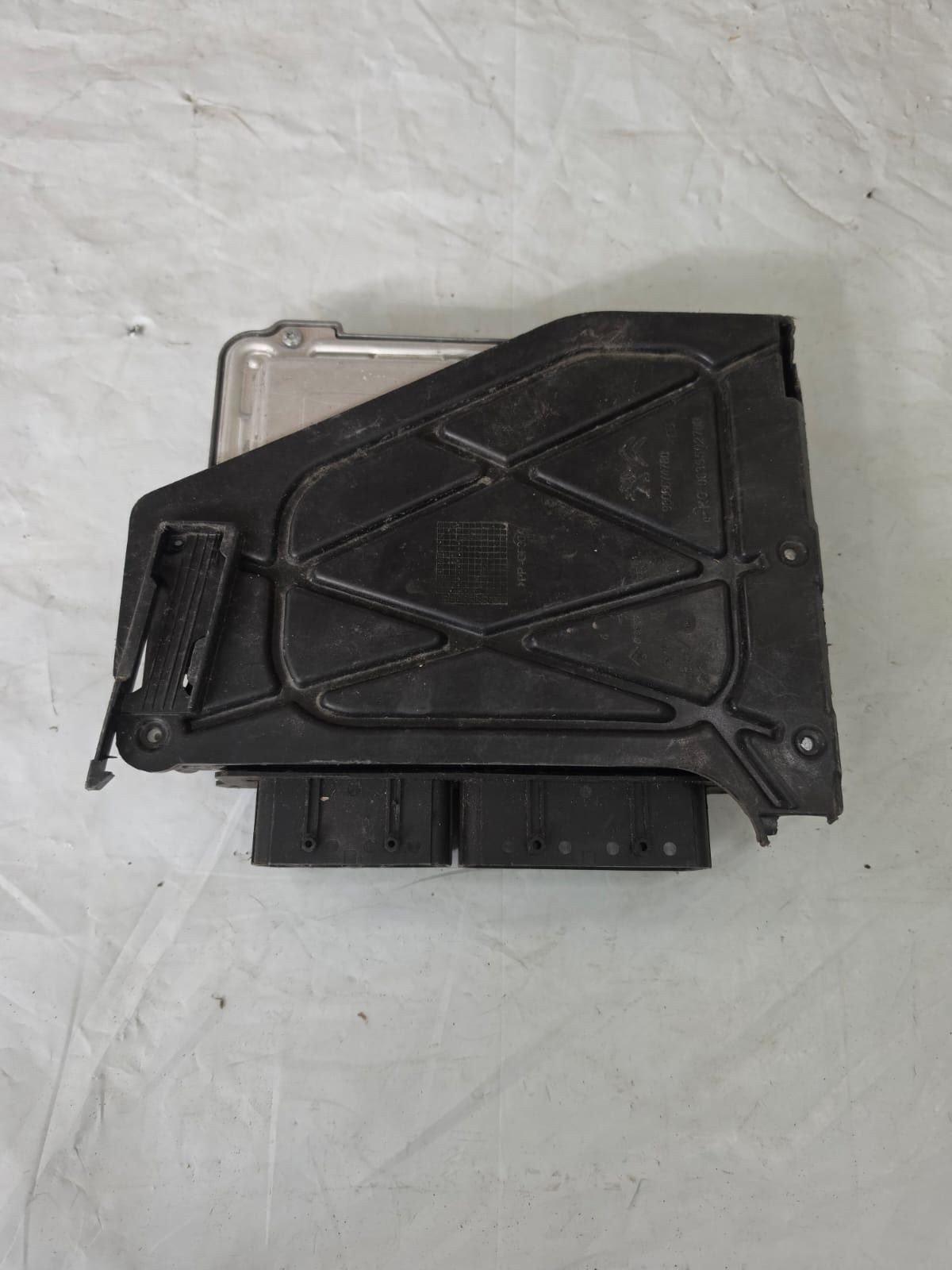 PEUGEOT CITREON ECU ENGINE CONTROL UNIT 0281035365 - Image 2