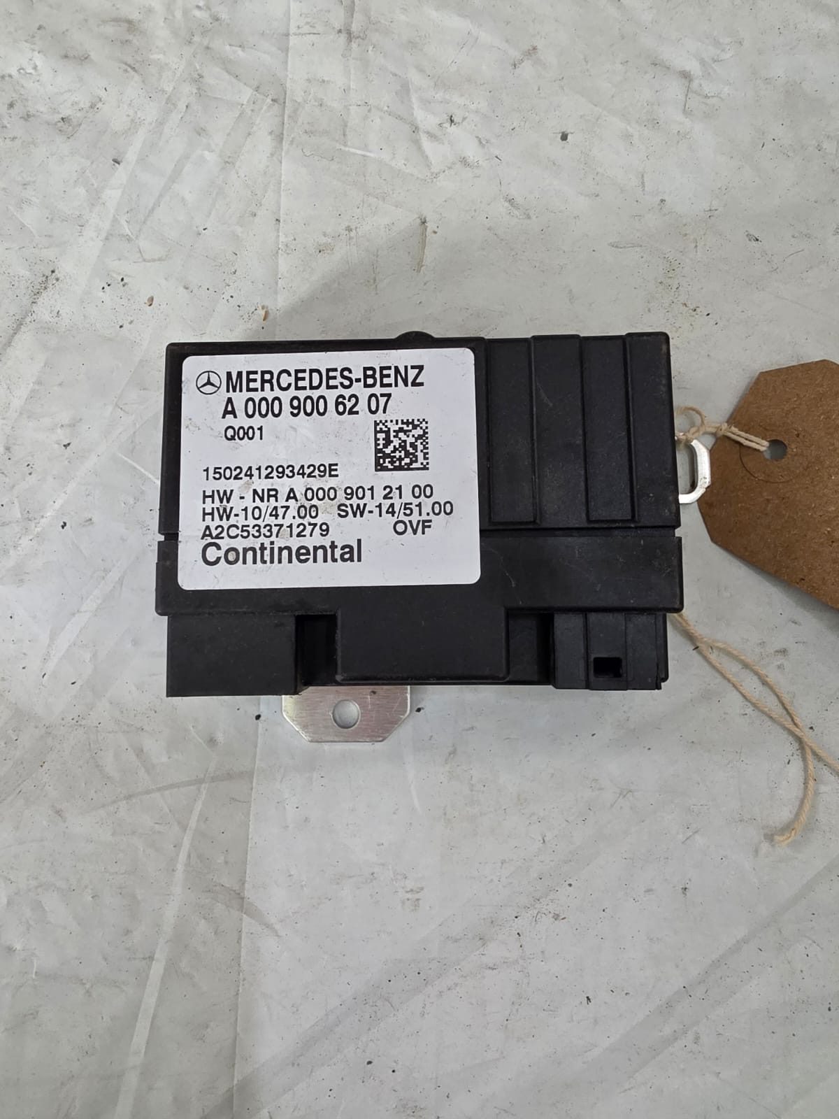 MERCEDES A CLASS W176 2016 FUEL PUMP CONTROL MODULE A0009006207