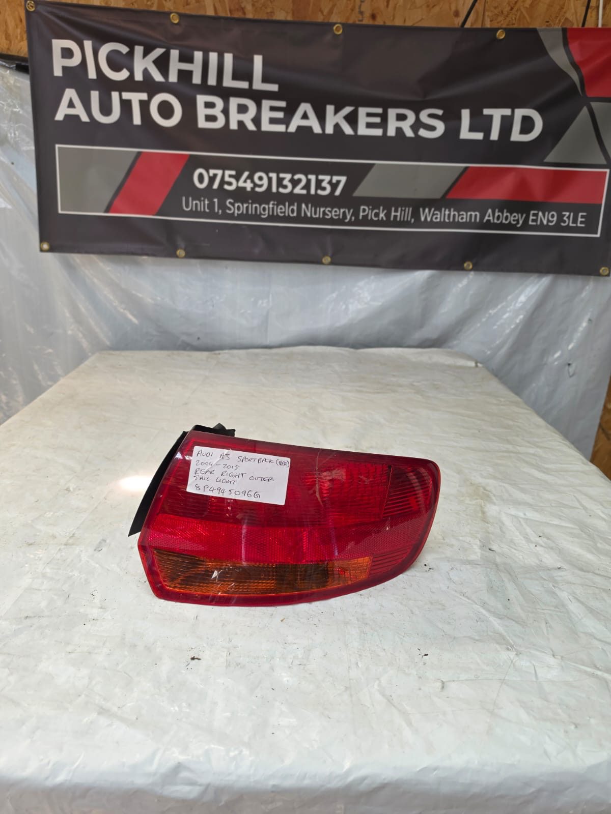 AUDI A3 SPORTBACK (8PA) 2004-2015 REAR RIGHT OUTER TAIL LIGHT 8P4945096G