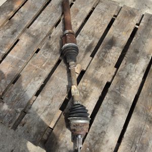 VOLVO V40 FRONT RIGHT DRIVER SIDE DRIVESHAFT P31280678