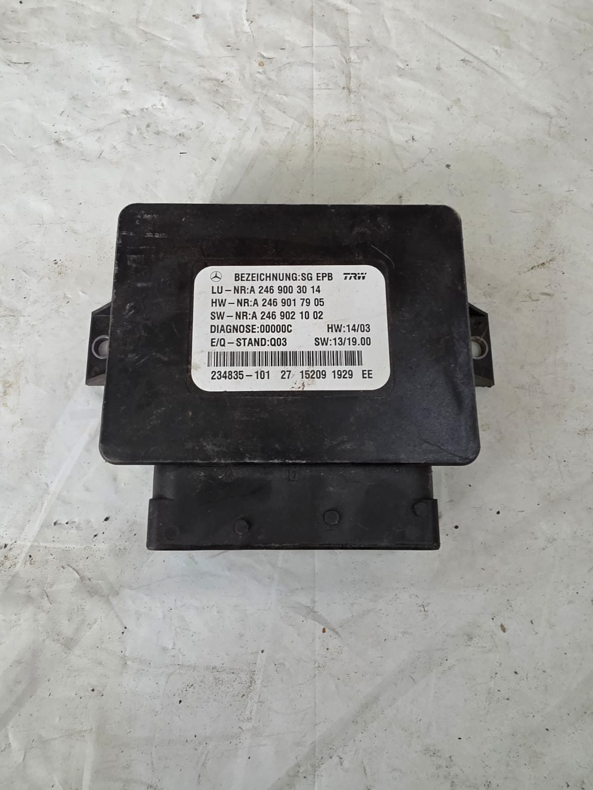 MERCEDES A CLASS W176 2012-2018 HANDBRAKE PARKING BRAKE CONTROL MODULE UNIT 234835