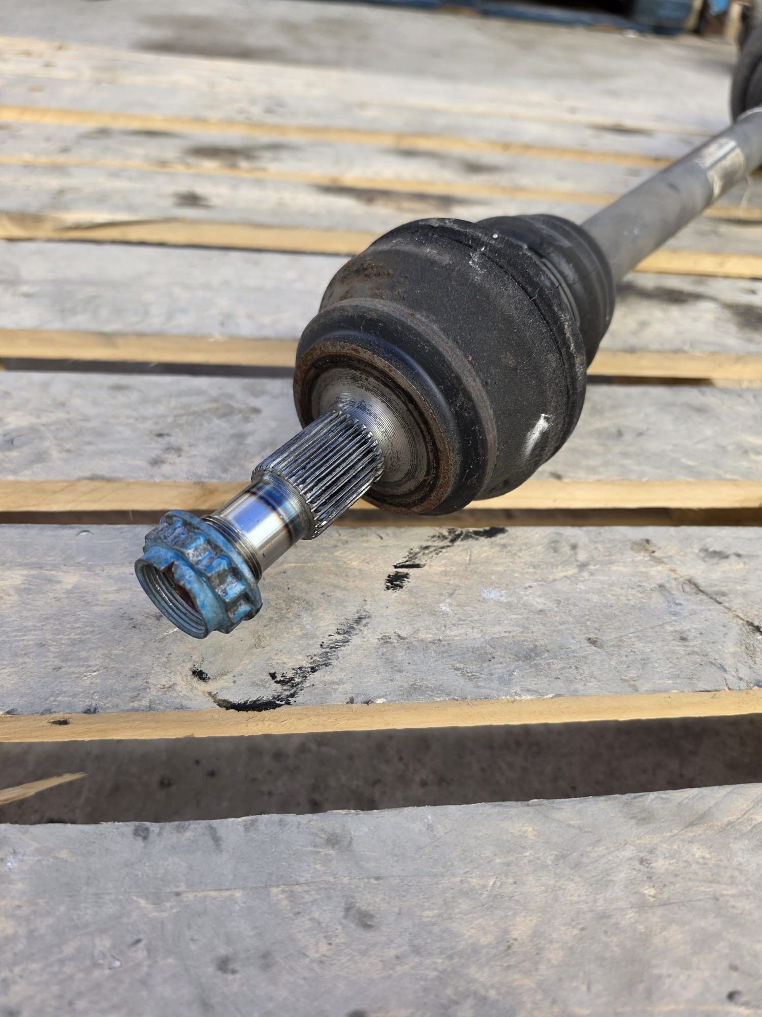 MERCEDES E CLASS LEFT REAR DRIVESHAFT A2133502511 - Image 2