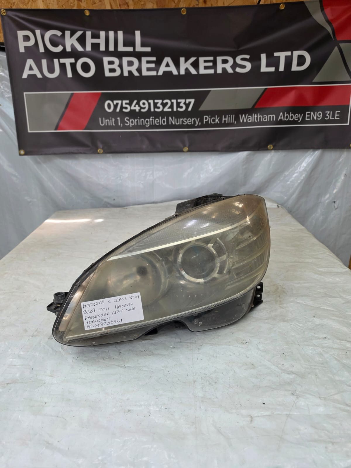 MERCEDES C CLASS W204 2007-2011 HALOGEN PASSENGER LEFT SIDE HEADLIGHT A2048208561