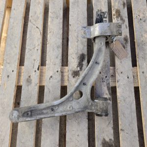 MERCEDES A CLASS W176 2016 FRONT LEFT WISHBONE BUSH A2463330100