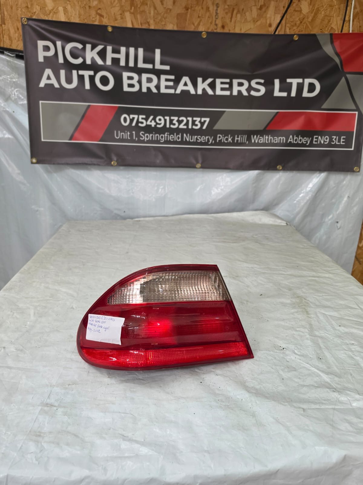 MERCEDES E320 W210 1999-2002 REAR LEFT NEARSIDE BRAKE LIGHT A2108203364