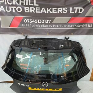 * MERCEDES A180 BLACK 2016 BOOTLID TAILGATE 5 DOORS SE