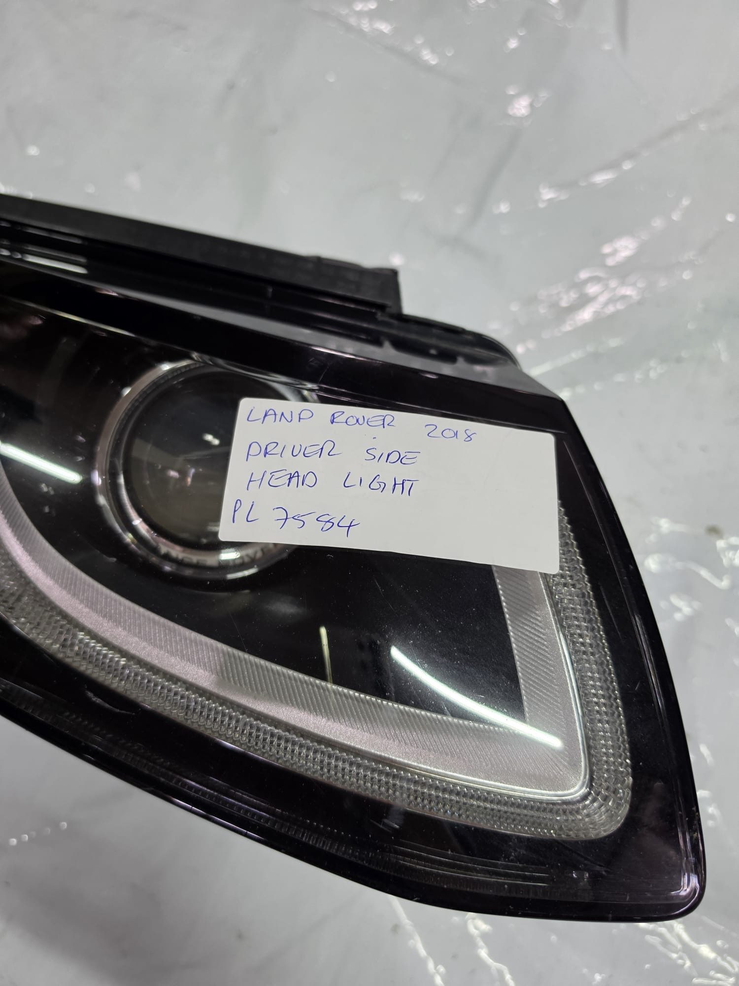 LANDROVER EVOQUE 2018 DRIVER SIDE HEAD LIGHT XENON GJ3213W029DA - Image 4